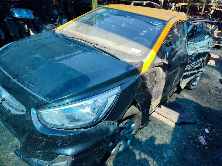  Hyundai ACCENT 2015    EN DESARME